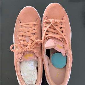 Puma soft foam size 40 brand new